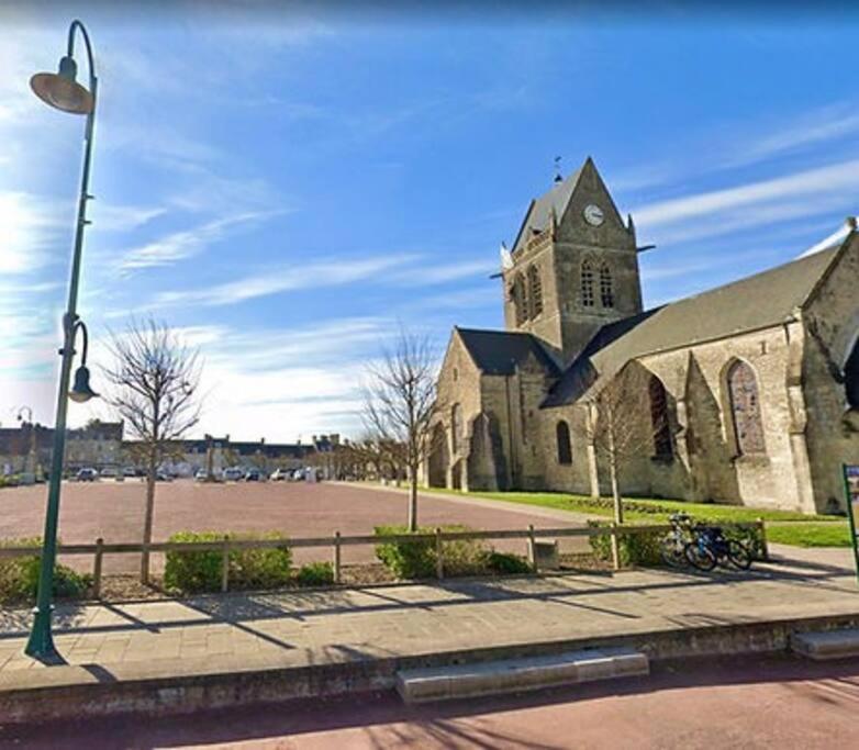 Gite Spacieux Et Chaleureux Sainte-Mère-Église المظهر الخارجي الصورة